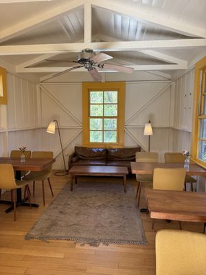 VIDA by Sip Me Maui by null