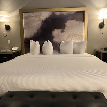 The Goodwin Hotel - King room - Hotels Near Me - Hartford, Connecticut The Goodwin Hotel - King room - Hotels Near Me - Hartford, Connecticut