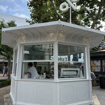 % Arabica - Coffee & Tea Near Me - Los Angeles, California