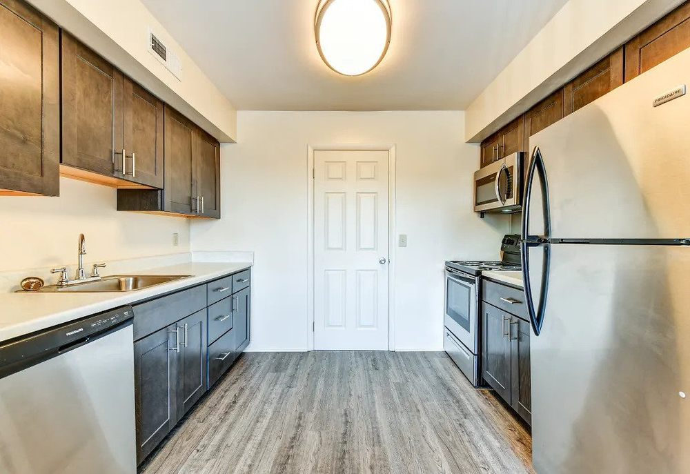 ROLLING HILLS APARTMENTS Updated September 2024 24 Photos 1701