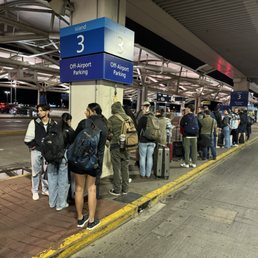 Half the line to get back to lot. It was 25degrees and parkdia left people in shorts to freeze. Half the line to get back to lot. It was 25degrees and parkdia left people in shorts to freeze.