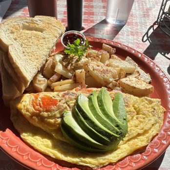 The Breadboard Restaurant - California Omelette - Breakfast & Brunch Near Me - Ashland, Oregon The Breadboard Restaurant - California Omelette - Breakfast & Brunch Near Me - Ashland, Oregon
