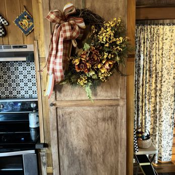 Sassy Southern Designs - I put this wreath on my front door in the fall, and other times I display it in the kitchen - Interior Design Near Me - McMinnville, Tennessee Sassy Southern Designs - I put this wreath on my front door in the fall, and other times I display it in the kitchen - Interior Design Near Me - McMinnville, Tennessee