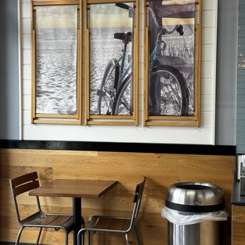 Jersey Mike's Subs - a table and chairs in a restaurant - Sandwiches Near Me - Ft. Lauderdale, Florida