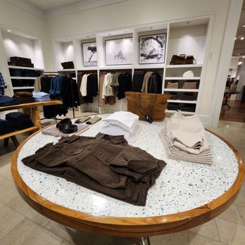 Banana Republic - Men's Clothing Near Me - Coral Gables, Florida Banana Republic - Men's Clothing Near Me - Coral Gables, Florida