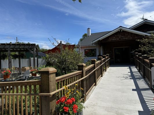 Good Harbor Vineyards by null