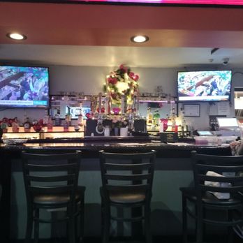 King's Bar and Grill - Interior: bar @ King's Bar and Grill/Sardinia, NY - Fish & Chips Near Me - Sardinia, New York King's Bar and Grill - Interior: bar @ King's Bar and Grill/Sardinia, NY - Fish & Chips Near Me - Sardinia, New York