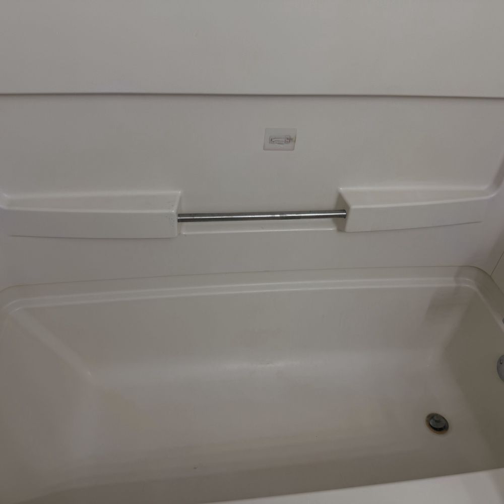 Daendy - bathtub previously had hard water stains!!!! - Home Cleaning Near Me Daendy - bathtub previously had hard water stains!!!! - Home Cleaning Near Me