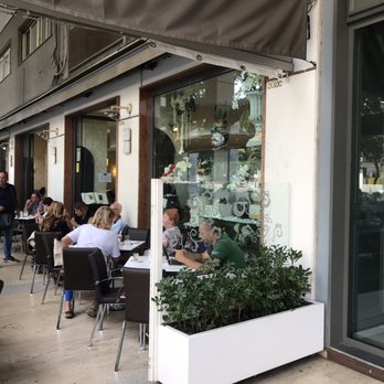 Caffè Europa - Bars Near Me - Catania, Connecticut