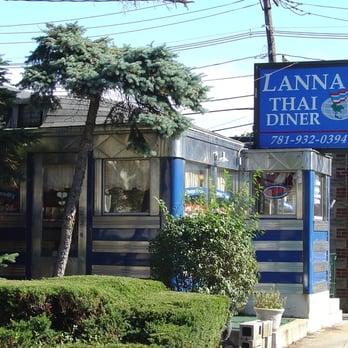 Lanna Thai Diner - Thai Near Me - Woburn, Massachusetts