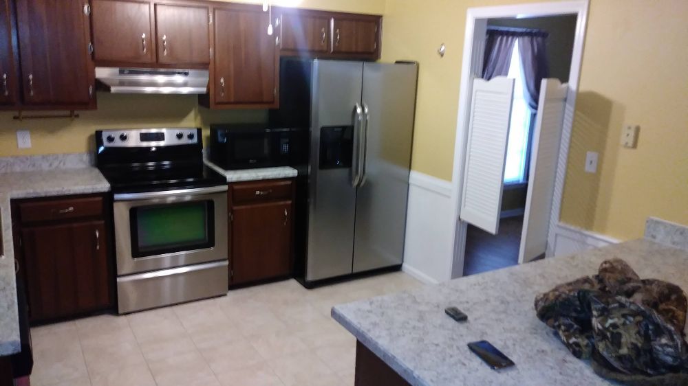 CRYSTAL’S SPOTLESS CLEANING SERVICE Updated June 2024 306 Highland Ave, Lawrenceburg