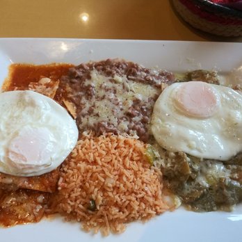 Restaurant San Gaspar - Green and red chilaquiles - Mexican Near Me - San Leandro, California Restaurant San Gaspar - Green and red chilaquiles - Mexican Near Me - San Leandro, California
