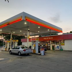 Stop N’ Quick - Stop n' quick shell gas station