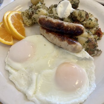 Inn Kensington - The Regular Breakfast with chicken-apple sausage - Breakfast & Brunch Near Me - Kensington, California Inn Kensington - The Regular Breakfast with chicken-apple sausage - Breakfast & Brunch Near Me - Kensington, California