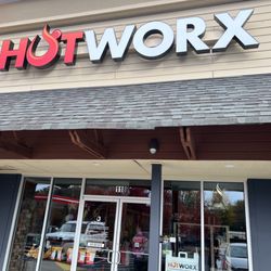HOTWORX - Marietta, GA - Marietta Square - Entrance