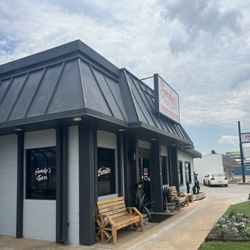 Sandy's Tacos - Outside of New Location