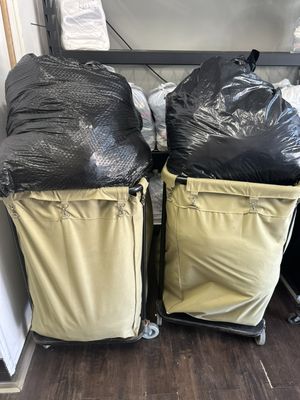 250 Lbs of Dirty Laundry done in 5 Hrs - “Just a small laundry order,” they said… 😭
Meanwhile: 250  lbs of clothes rolling through Laverie like it’s Fashion Week.
But somehow, 5  hours later everything washed, perfectly folded, organized, and ready like magic. ✨

No mixed loads. No missing socks. No chaos. Just our team moving at Olympic speed with coffee, determination, and a little bit of laundry insanity.

Honestly, this is why people call us their personal laundry concierge. While everyone else is still staring at the laundry pile at home, we already finished 250  lbs and made it look easy. 😌🧺
Consistency is our mantra. #Laverie