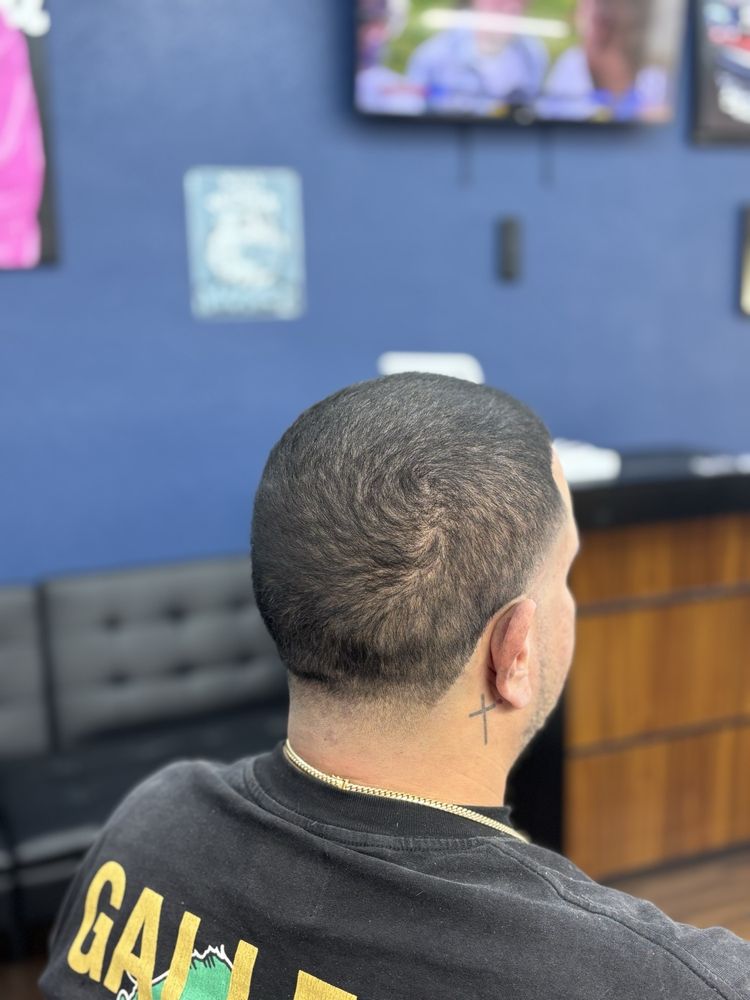 Valley Clubhouse Barbershop Logo
