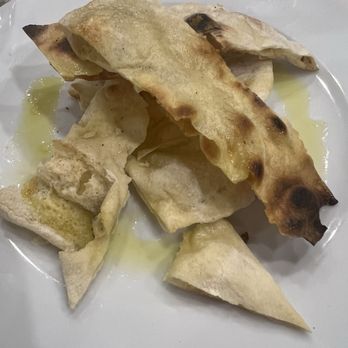 Da Carlo - Crispy pizza dough with salt and olive oil. - Tuscan Near Me - Selvatelle, PI