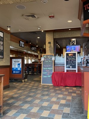 UNO Pizzeria & Grill by null