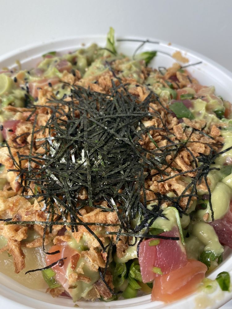 BLOWFISH POKE & GRILL Updated October 2024 79 Photos & 66 Reviews