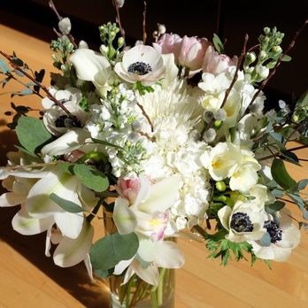 Juniper Flowers - Beautiful custom bouquet - Florists Near Me - Seattle, Washington