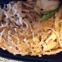 Chicken Pad Thai