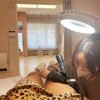 Paw Tattoo - During the session - Tattoo Near Me - San Mateo, California Paw Tattoo - During the session - Tattoo Near Me - San Mateo, California