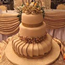 The Party Palace Events - Custom wedding cake!