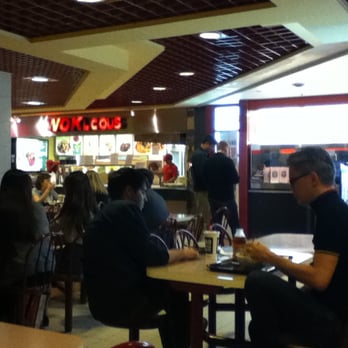 Noodle King - Seating - Chinese Near Me - Toronto, Ontario