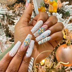 Chic Nails