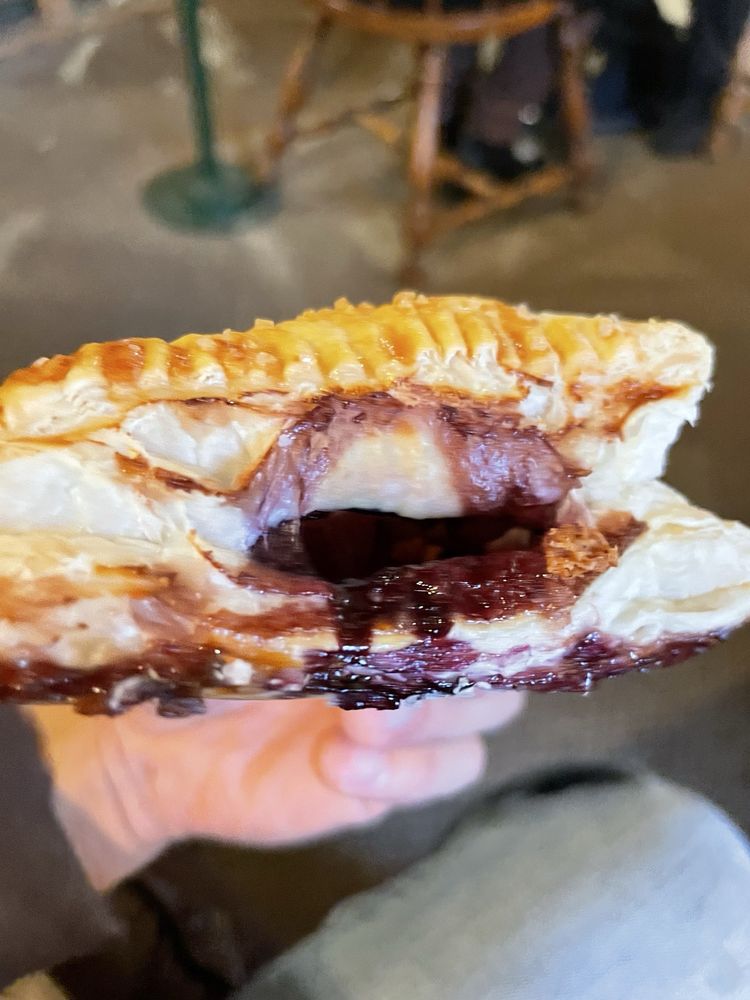 Mad River Coffee House & Roaster Room Logo