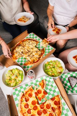 WG Pizzas by null