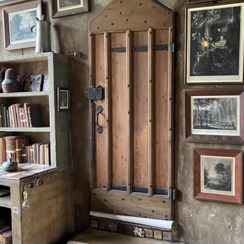 Fonthill Castle - Door Dining room - Museums Near Me - Doylestown, Pennsylvania