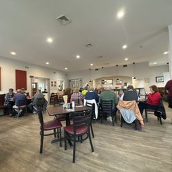 Cranberry Cottage - Great dining space and wonderful little Cafe!