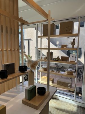 PARU - Retail Store by null