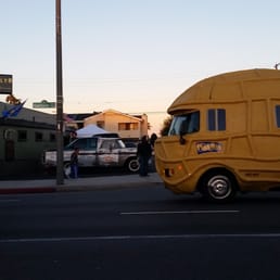 Brooklyn Bar and the Peanut-mobile