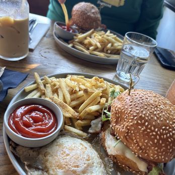 Hole In The Wall - Brekkie Roll x2 - Australian Near Me - Brooklyn, New York