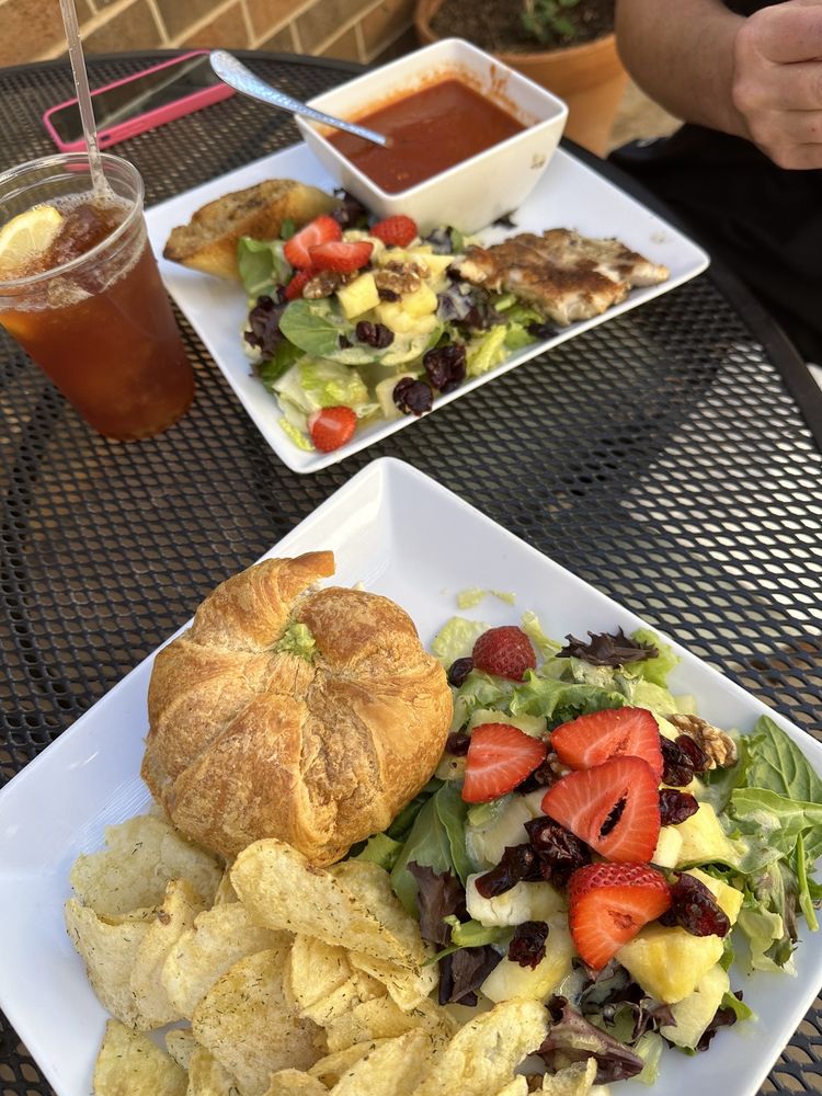 ROOSTERS ESPRESSO CAFE Updated October 2024 31 Photos & 31 Reviews 3440 Bell St, Amarillo