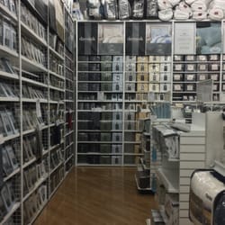 Bed Bath & Beyond - Milford Bed, Bath & Beyond -- Granite Heights Plaza : 230 Fortune Boulevard, Milford                  Interior
