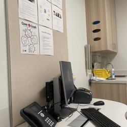 UW Medicine Primary Care at South Lake Union - Waiting room
