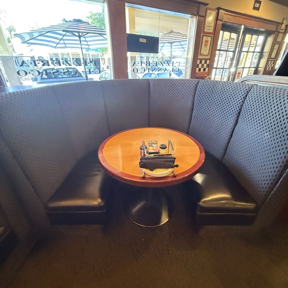 Pizzeria Classico - Inside - Pizza Near Me - Folsom, California Pizzeria Classico - Inside - Pizza Near Me - Folsom, California