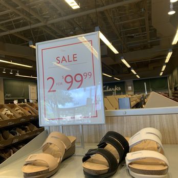 Clarks - Shoe Stores Near Me - Waipahu, Hawaii
