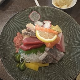 Chirashi bowl Chirashi bowl