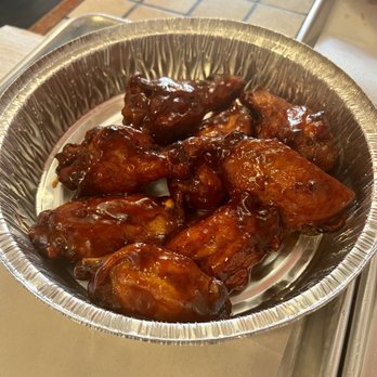 Rizzo's Pizza - BBQ wings perfectly sauced - Pizza Near Me - Astoria, New York