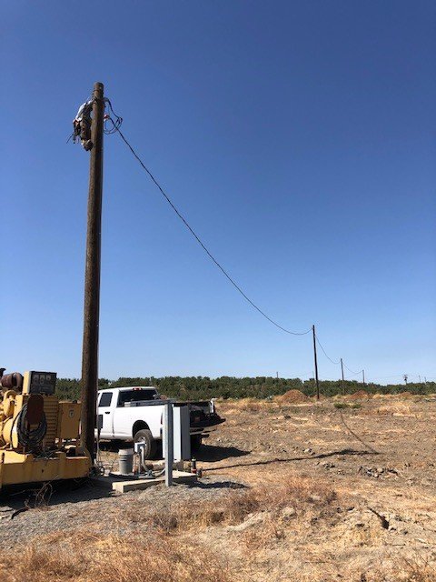 Slide of T & T Electric and Construction