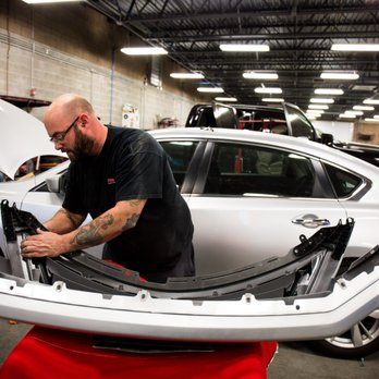 Gateway Auto - Jason - Collision Repair and Paint Technician - Body Shops Near Me - La Vista, Nebraska Gateway Auto - Jason - Collision Repair and Paint Technician - Body Shops Near Me - La Vista, Nebraska