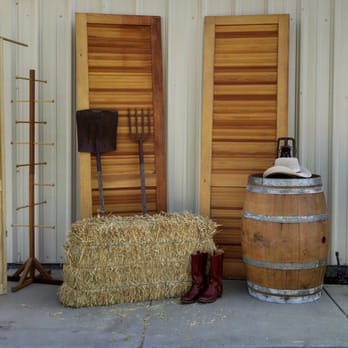 The Groves on 41 - Perfect for any decor or set up - Vacation Rentals Near Me - Templeton, California