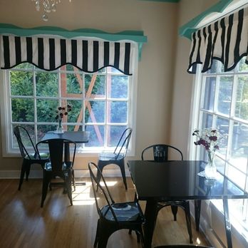 Chandelier Bakery - Bakeries Near Me - Vancouver, Washington Chandelier Bakery - Bakeries Near Me - Vancouver, Washington