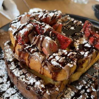 The Place 2 Be - Breakfast & Brunch Near Me - Hartford, Connecticut The Place 2 Be - Breakfast & Brunch Near Me - Hartford, Connecticut